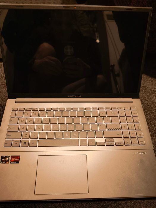 laptop Asus VivoBook