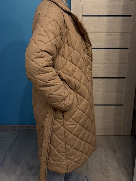 Пальто стьобане з поясом