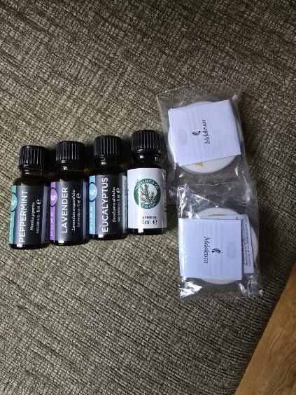 Od Melaleuca olejki pure, mela gele