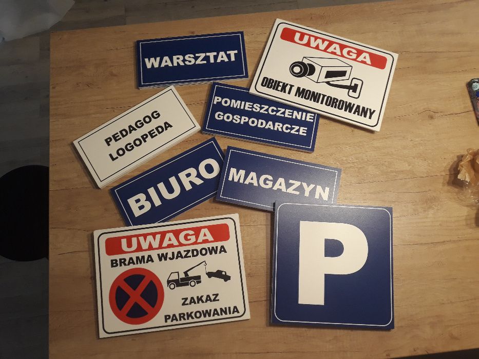 plakietka etykieta eblemat na drzwi