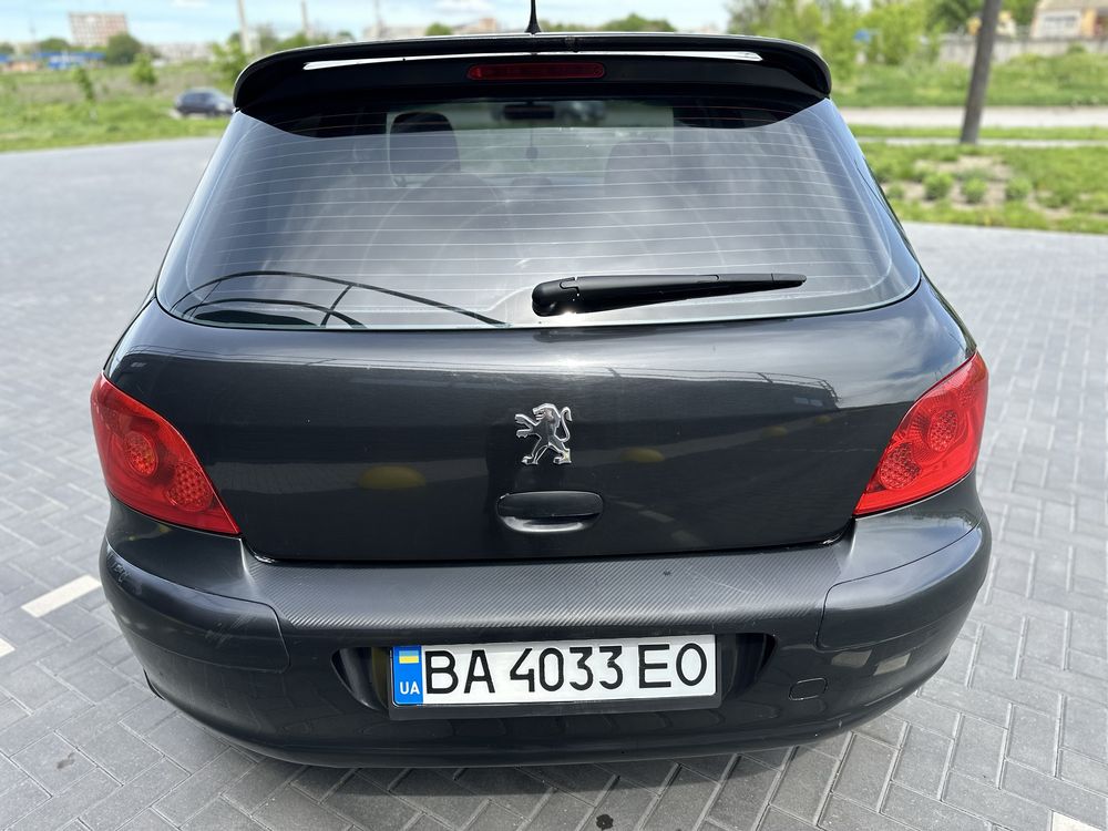 Peugeot 307 2.0 (Пежо 307)