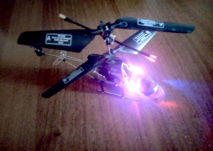 Детский металлический вертолёт led подсветка аккумулятор