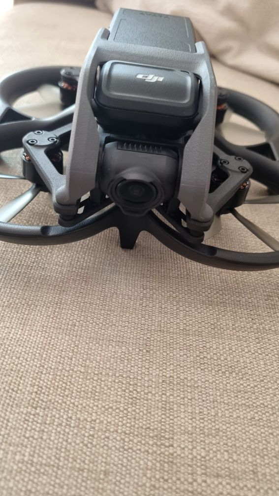 Drone DJI Avata (com avaria)