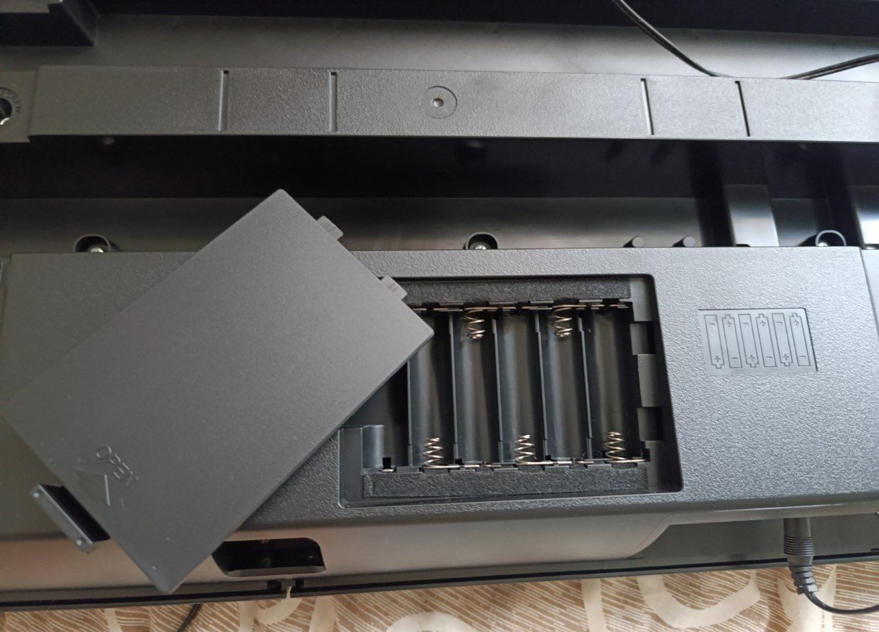 Синтезатор Yamaha psr-е 273