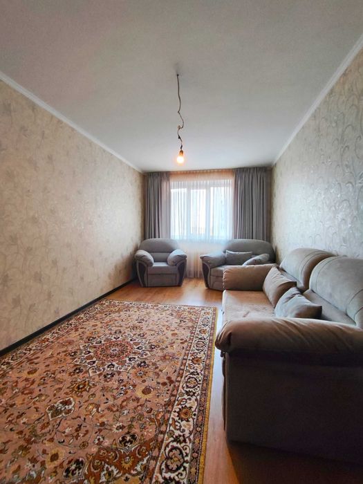 MZ, 2-кімнатна квартира з ремонтом 67 м²,  вул. Старобілоуська