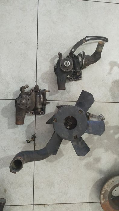 Продам помпу Газ 24 Волга.