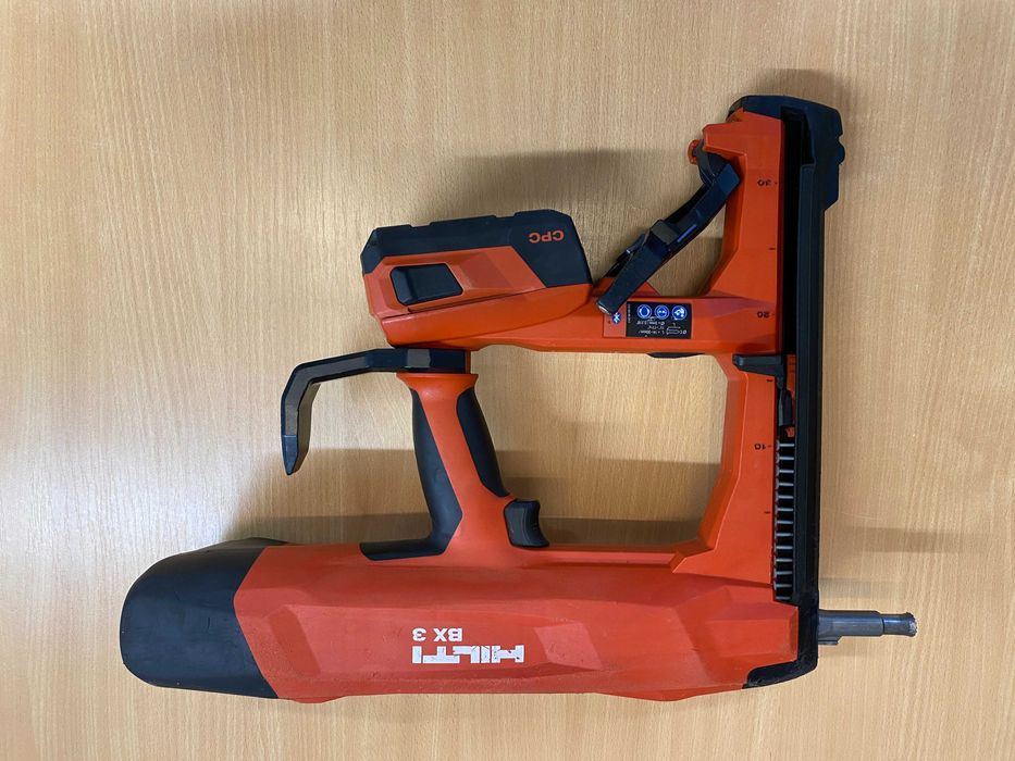Osadzak gwoździarka HILTI BX3 02 + Akumulator 4.0Ah