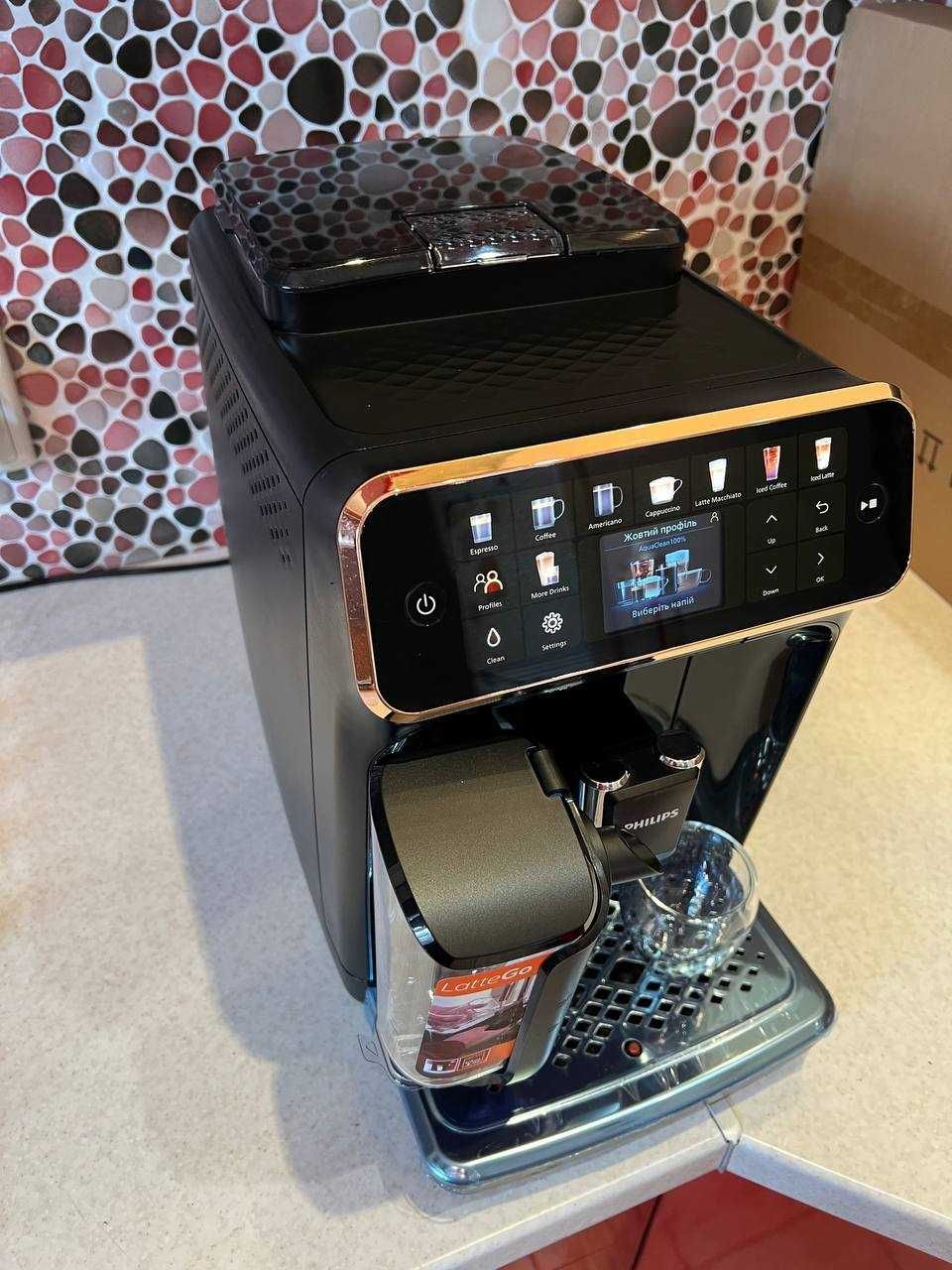Кавова машина/кавомашинка Philips 5500 series LatteGo