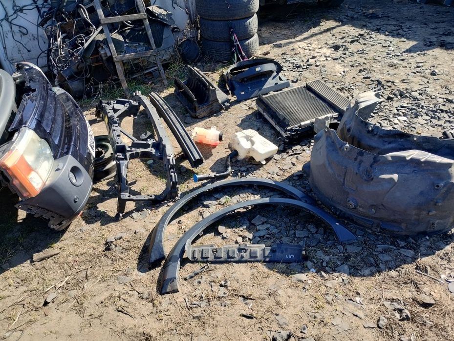 Бампер телевізор LR3 Discovery розборка шрот запчастини. Range L319