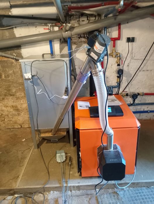Kocioł piec C.O na pellet EkoPell z palnikiem KIPI 10kW  < 20 mg/m³