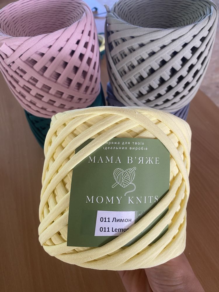 Трикотажна пряжа Momy Knits / виробник /