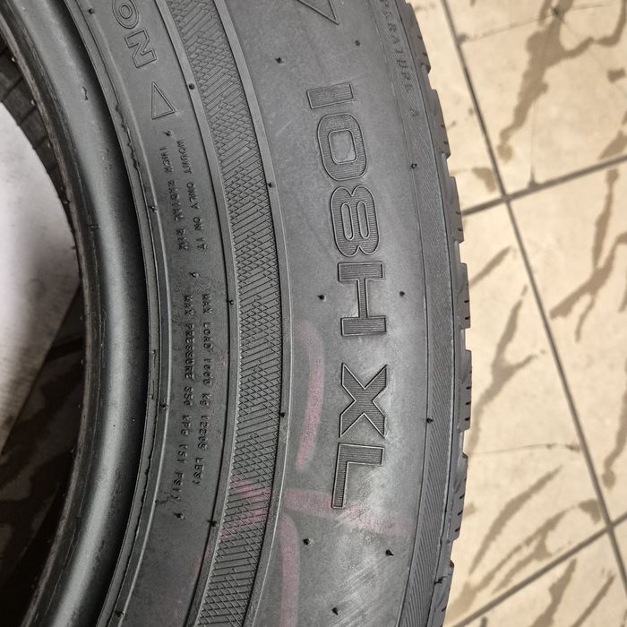 235/65R17 Nokian Zima