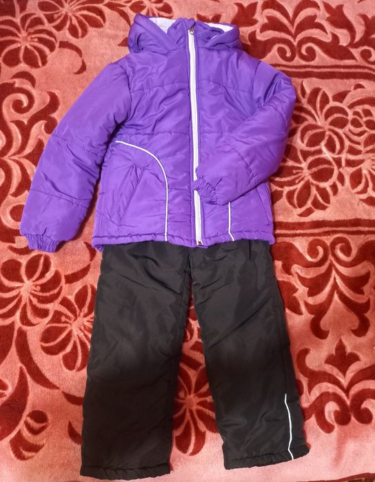 Зимовий костюм,  комбінезон на дівчинку  122-128