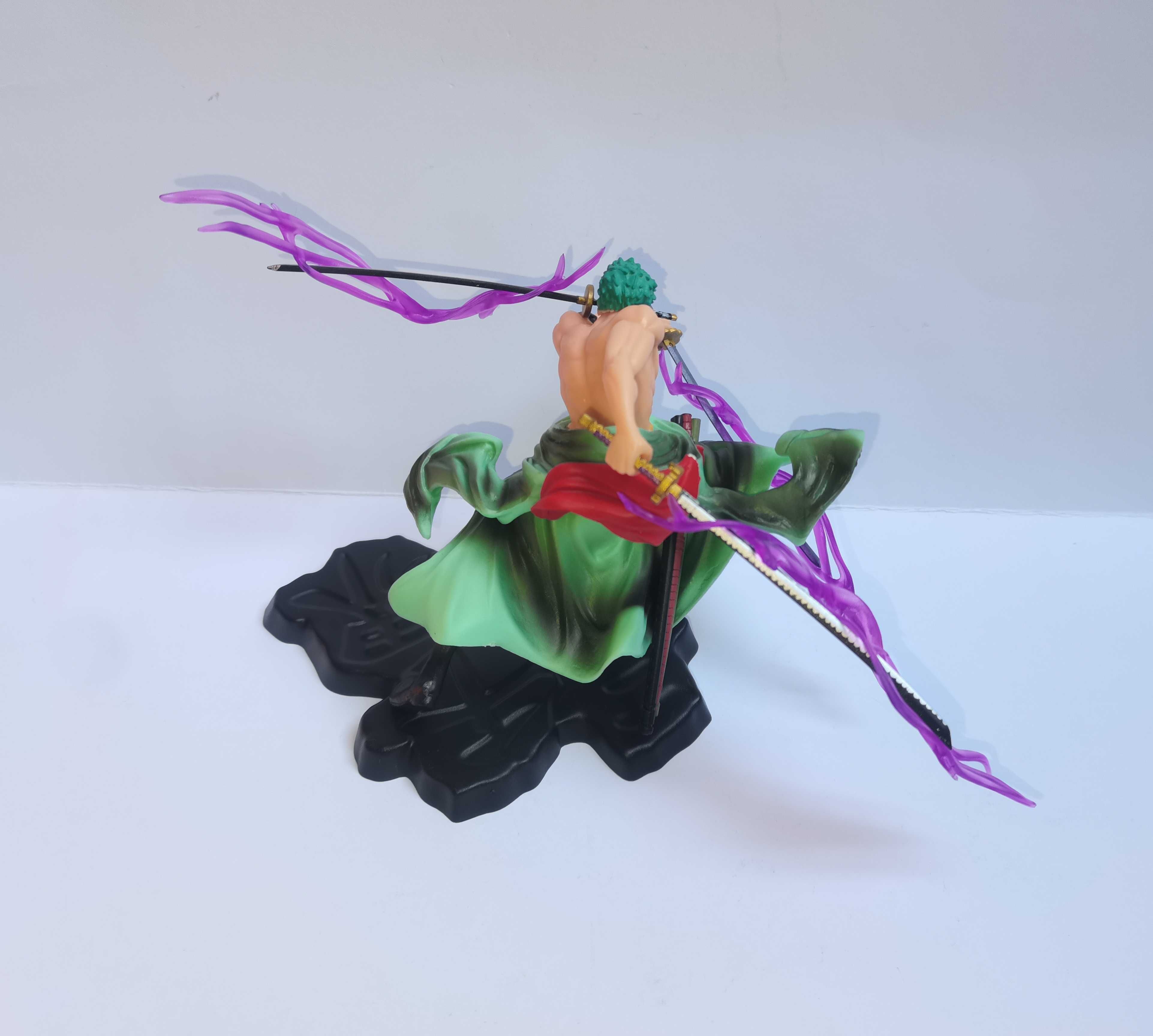Roronoa Zoro - manga / anime One Piece - piękna figurka