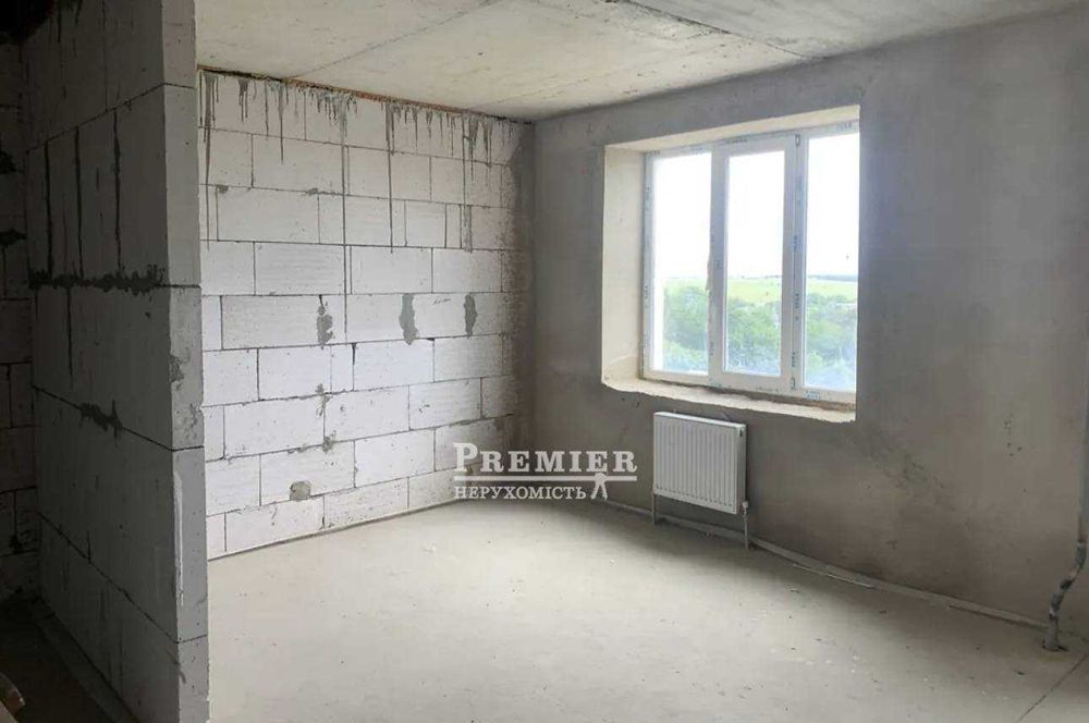 Продам трикімнатну квартиру з власним АОГВ