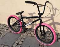 Rower BMX Sunday Blueprint 20 cali black with pink tires 25T