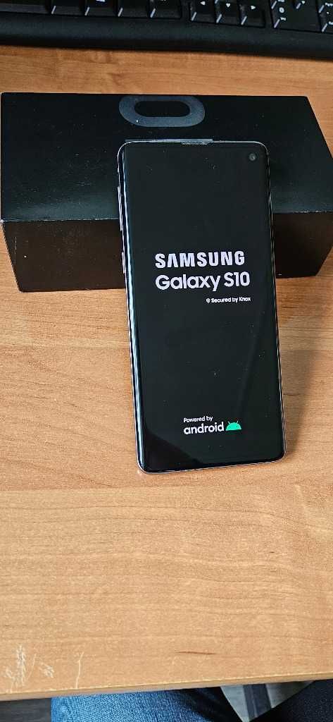 Samsung Galaxy S10 8 GB / 128 GB 4G (LTE)