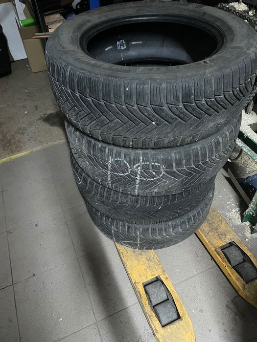 Opony zimowe Michelin  Alpin6 215 60. R16