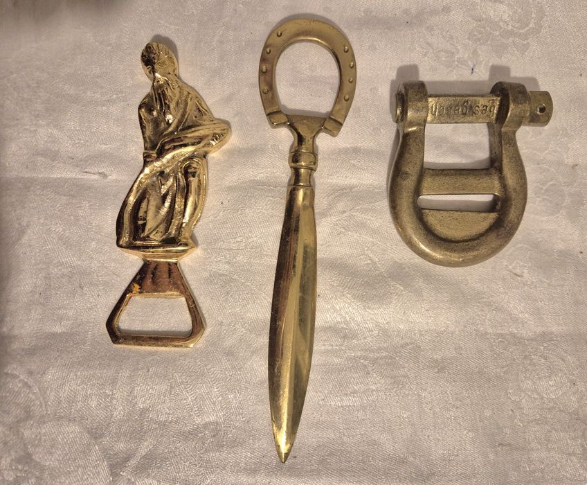 Продам открывашки ,штопор , опора для дверей