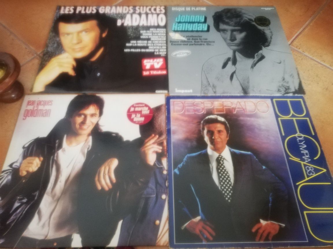 Discos vinil. 4 LPs clássicos música francesa