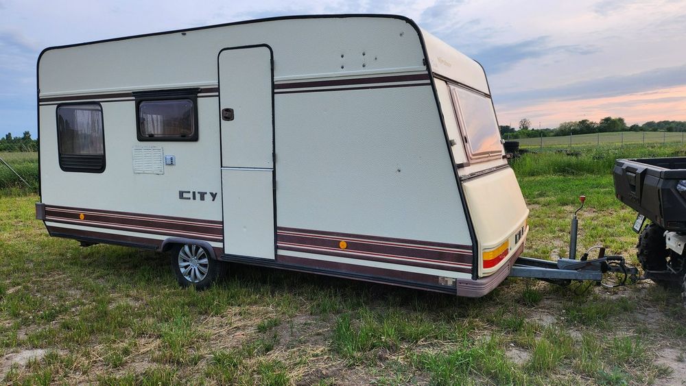 Buerstner Przyczepa Kemping Przedsionek 4505 Łazienka Kuchnia 2 sypial