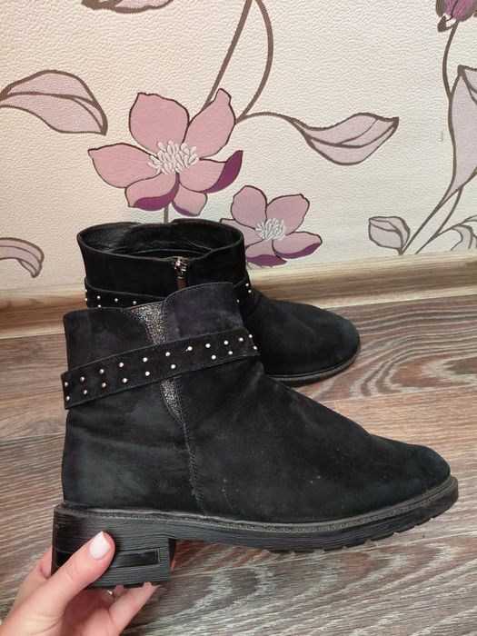 Женские ботинки Mida