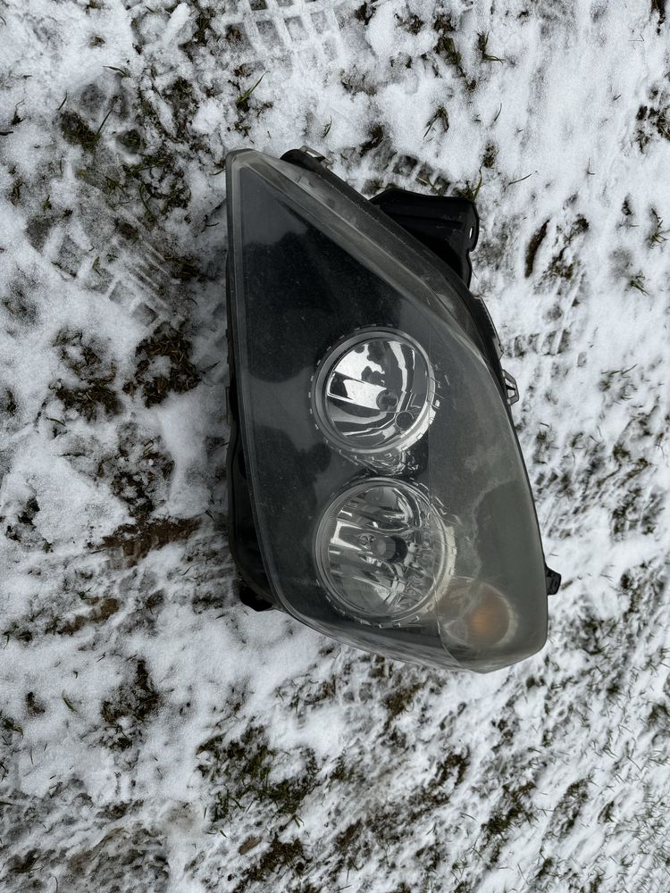 Lampa przednia Opel Astra Lewy przód