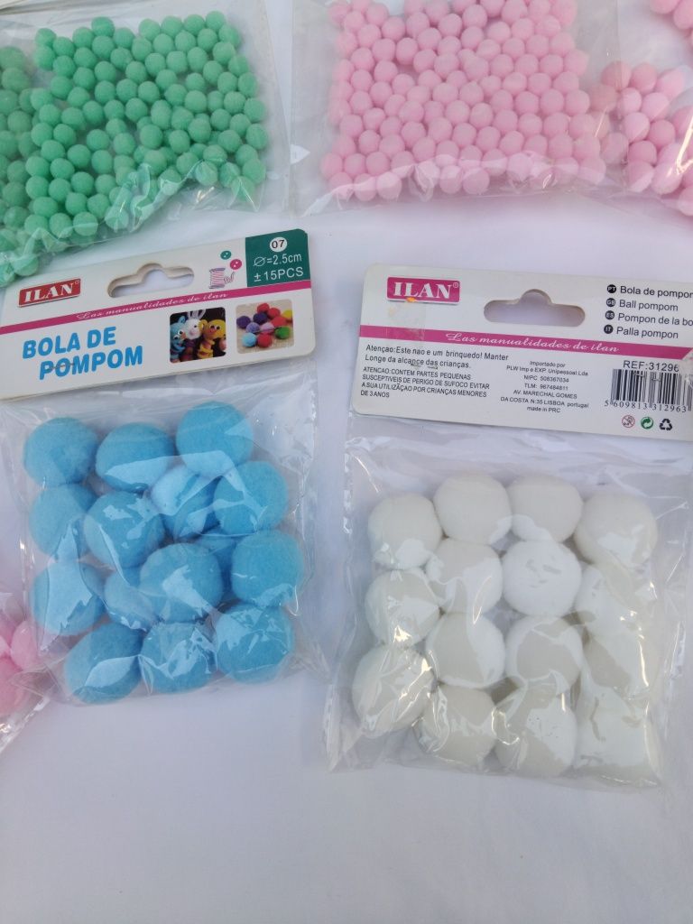 Pack 9 paacotes de bolas de pompons variadas