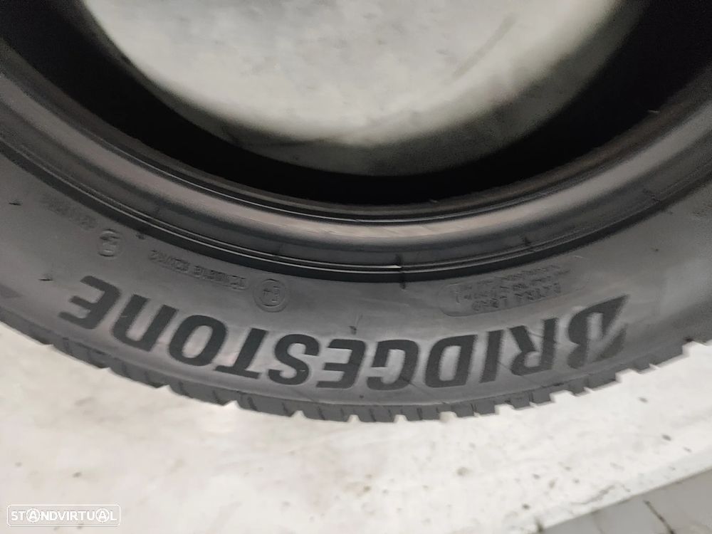 2 pneus semi novos 215-55r17 bridgestone - oferta dos portes 110 EUROS