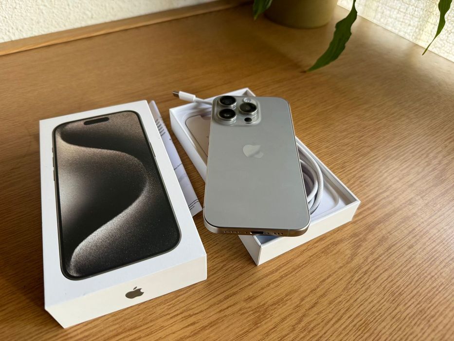 Vendo iPhone 15 Pro Max 256Gb Livre Fatura e Garantia