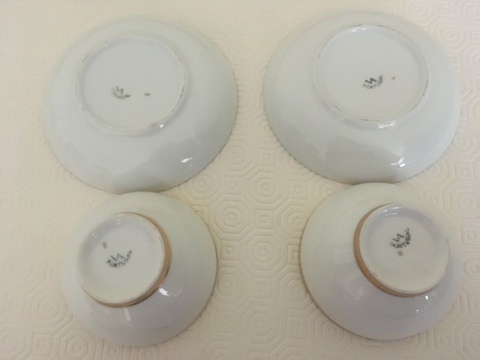 Par de taças com pratos porcelana Vista Alegre