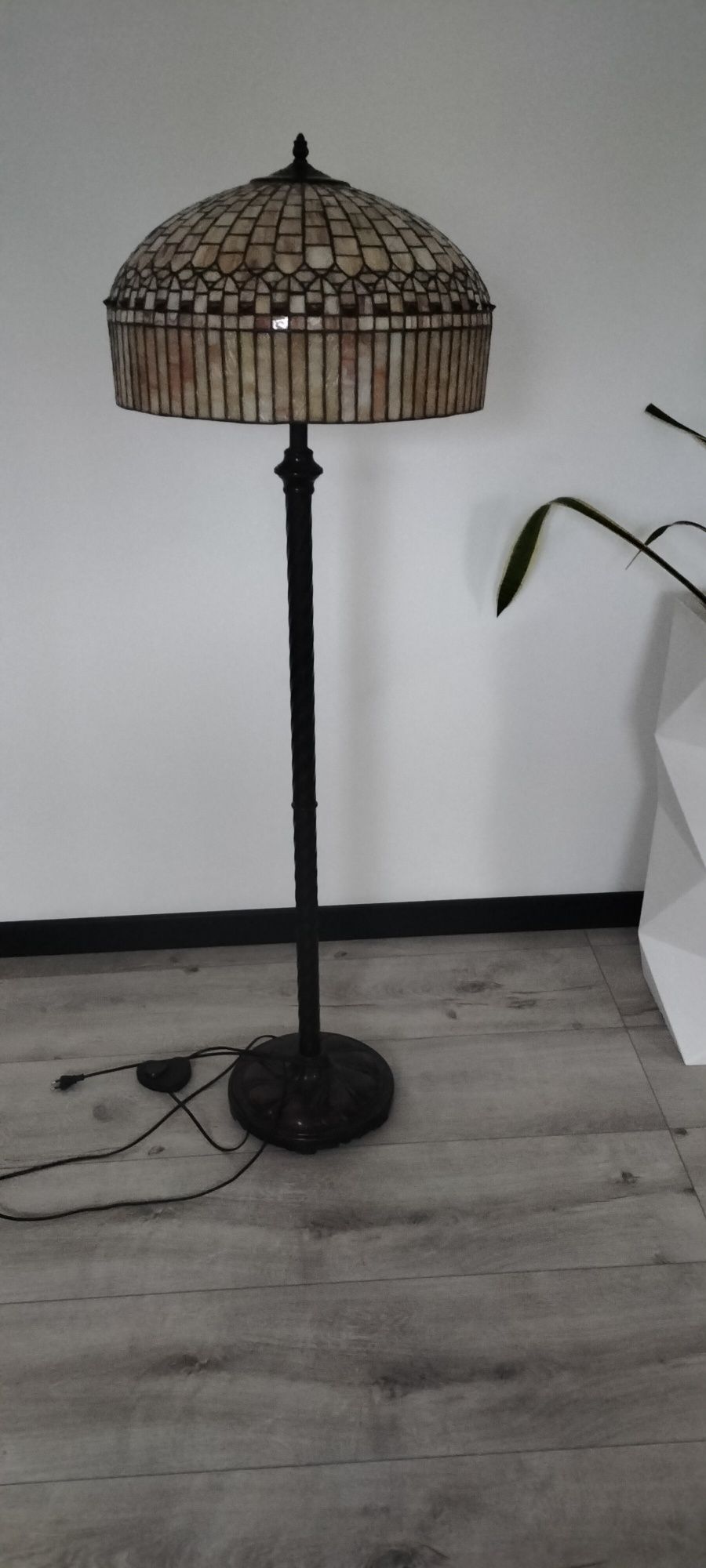 Sprzedam lampę stojącą