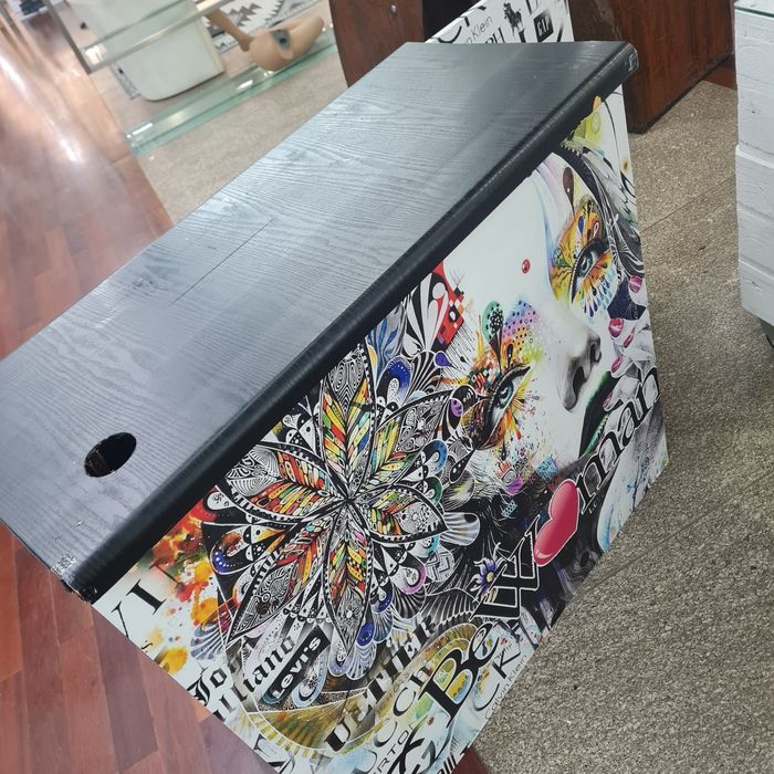 Balcão loja
Altura 1 M
Largura 47cm
Comprimento 1,60m