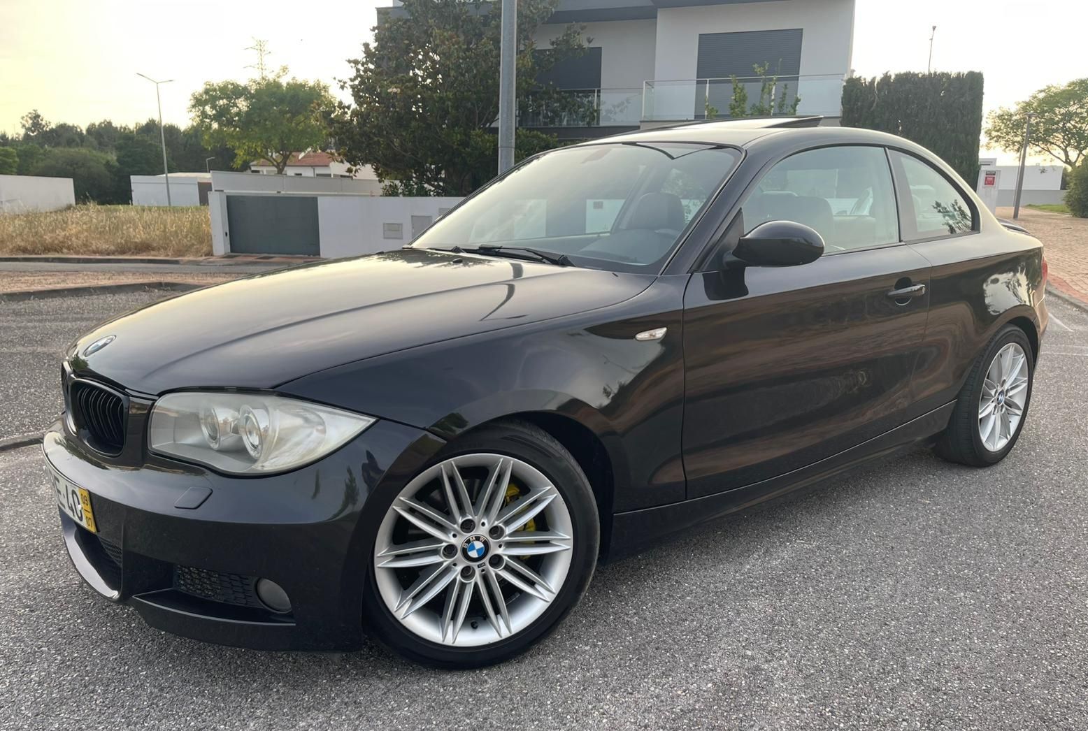 Bmw 120D coupe Pack M exterior
