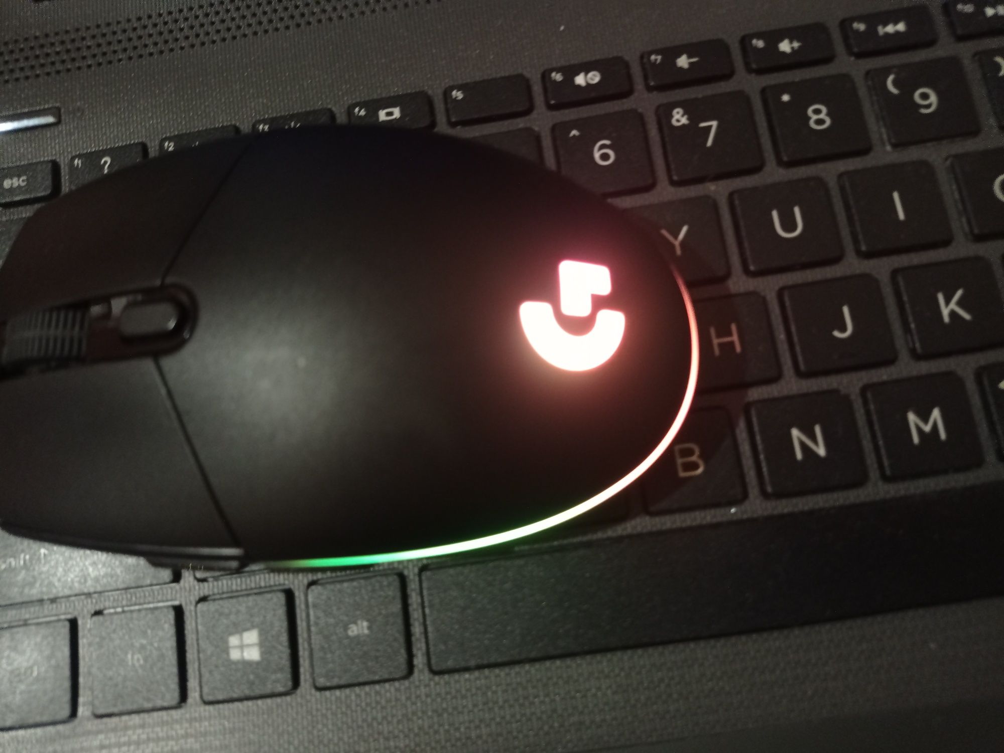 Świecąca myszka komputerowa Logitech Lightsync G203