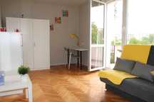 Duży Pokój Jednoosobowy 20 mkw | Sky Tower Grabiszyńska | Balkon