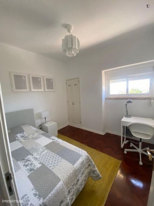 Quarto - localizado em Lisbon