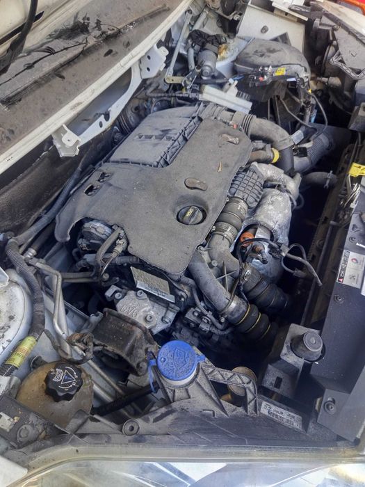 Motor Peugeot Partnet 1.6 hdi 9H06 9HK 87.000kms 2013