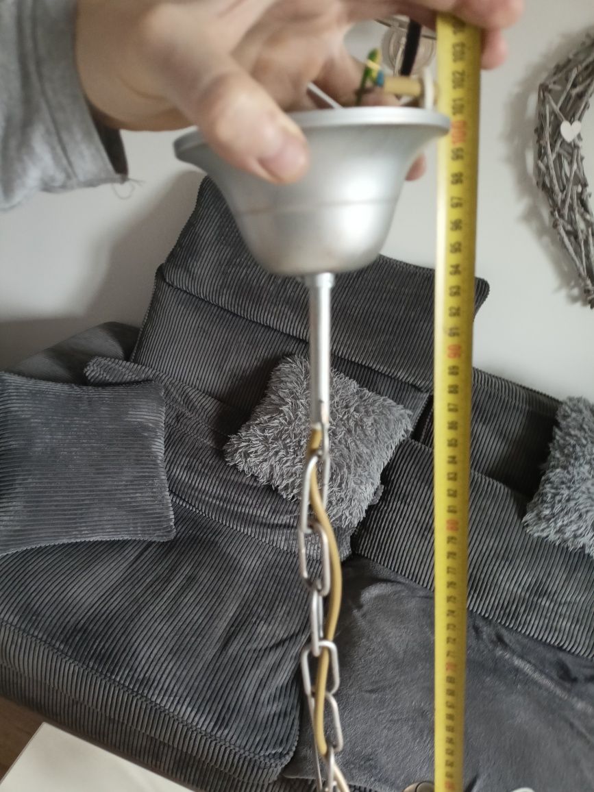 Lampa sufitowa wisząca świecznikowa.