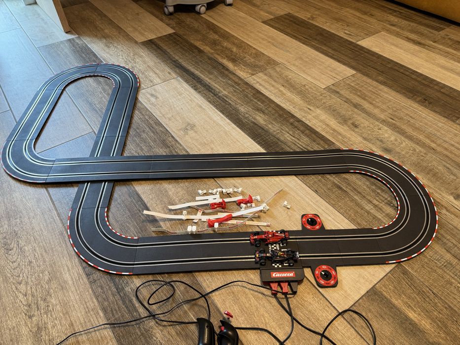 Гоночна Траса F1 Carrera Go