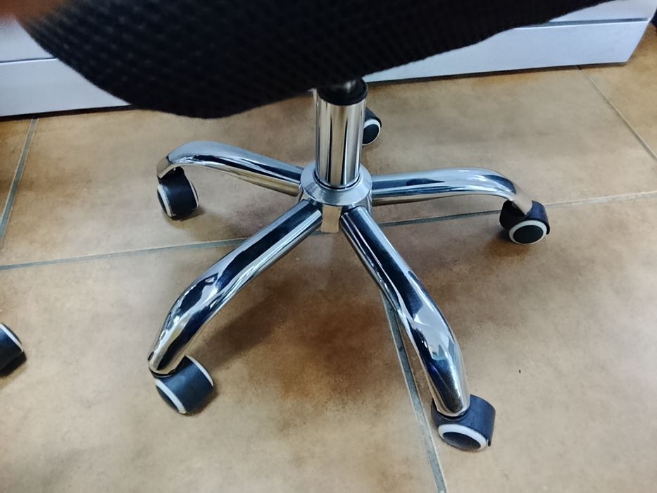 Cadeiras de Escritório (Preço por Unidade)