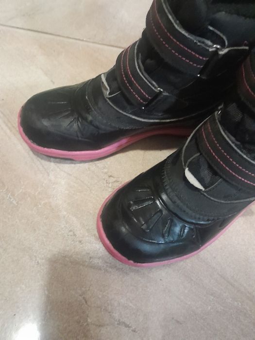 Продам зимние термо сапожки. Девочка  32р