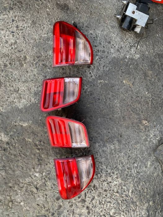 Здані фонарі w210 рест універсал