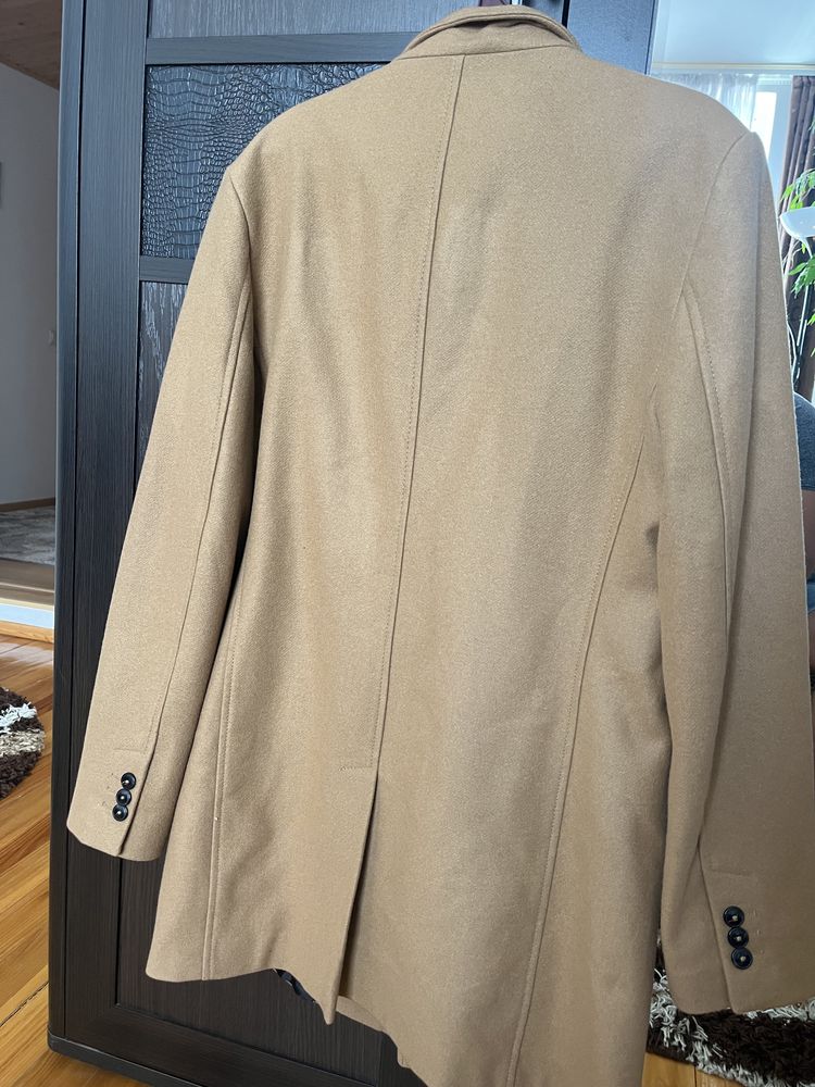 Продам нове чоловіче пальто Zara розмір L