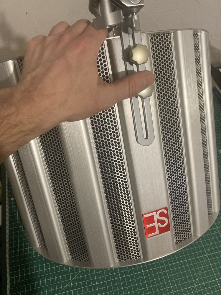 Акустичний екран sE Electronics RF SPACE.