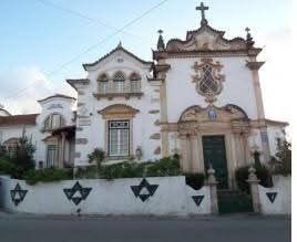 Casa  com capela , 485 M2, 20 div.. ,