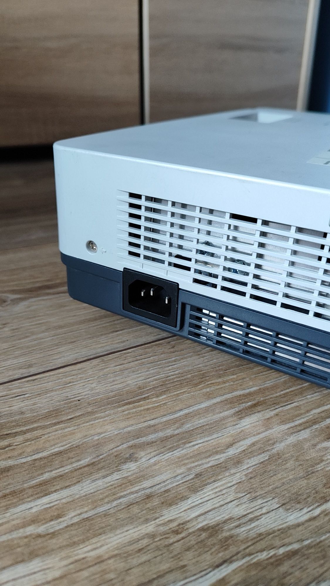 Projektor Sanyo PLC-XD2200