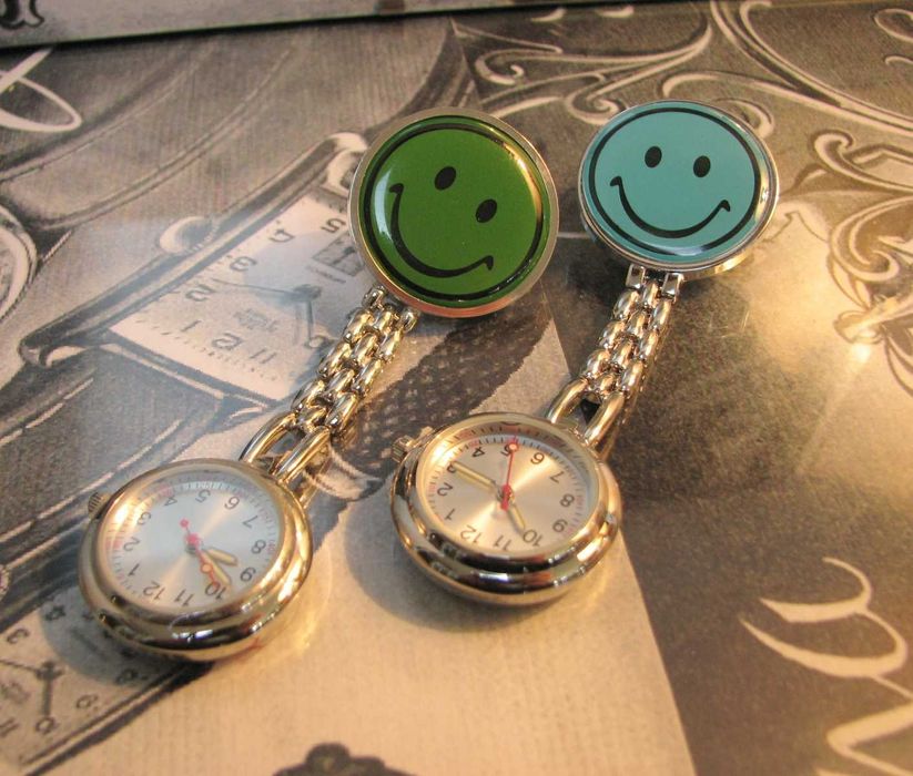 Zegarek lekarza pielęgniarki personelu medycznego. Quartz. Nowy.