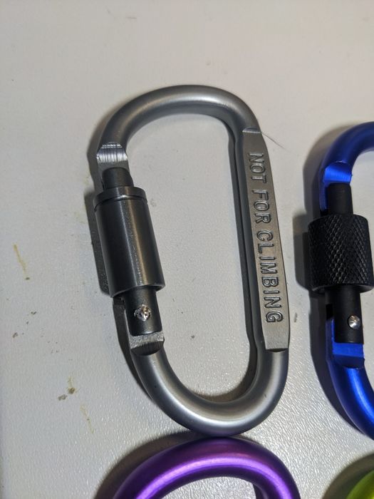 Карабіни. Кольорові та сірі. Продаж від 1 шт Карабин