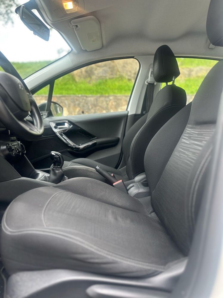 Peugeot 208 1.4hdi